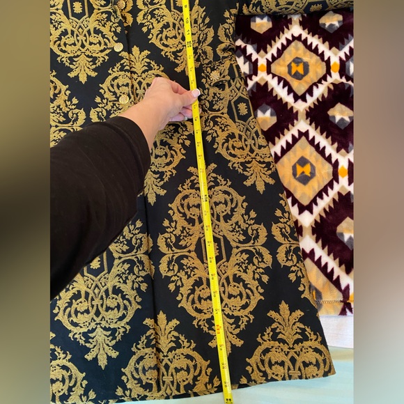 Carole Little black and gold long jacket w/crystal buttons in size 8. NWT - Picture 15 of 15